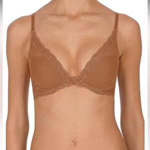 BNWT Natori Feathers Bra in Glow
